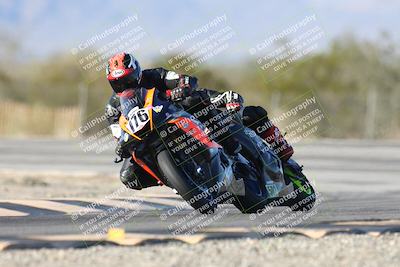 media/Dec-07-2025-CVMA (Sun) [[3e7d2de5dc]]/Race 12- Formula 40 MW and LW/